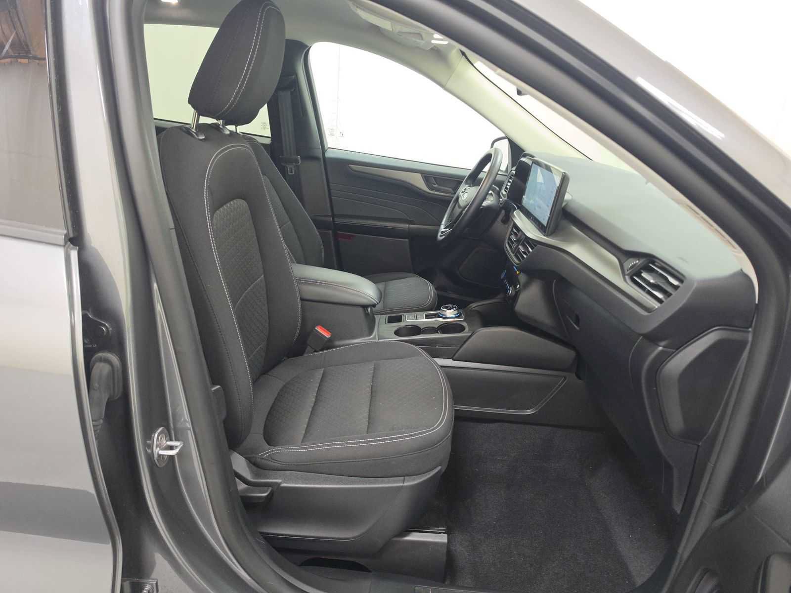Used 2024 Ford Escape Active w/ Tech Pack #1 AWD/4WD image 15