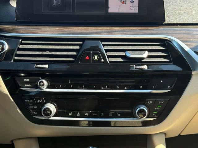 Used 2019 BMW 540i xDrive w/ Convenience Package image 39