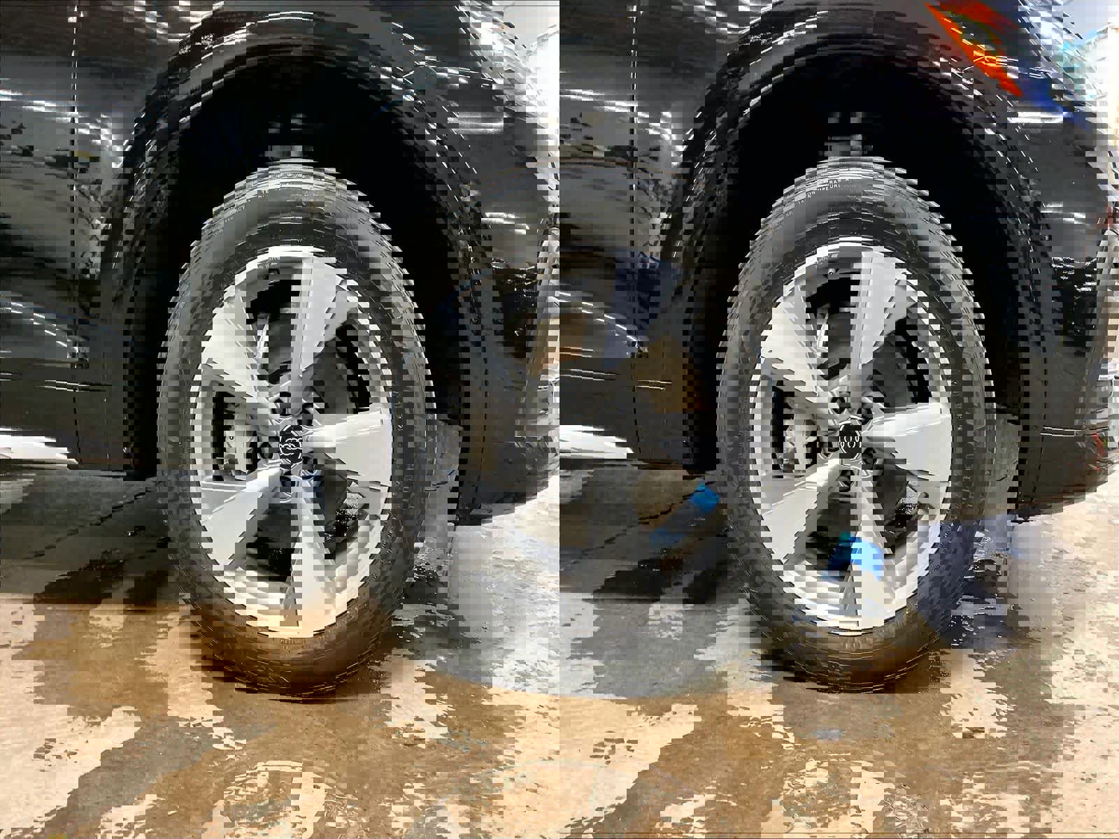 Used 2023 Audi Q5 2.0T Premium w/ Convenience Package image 12