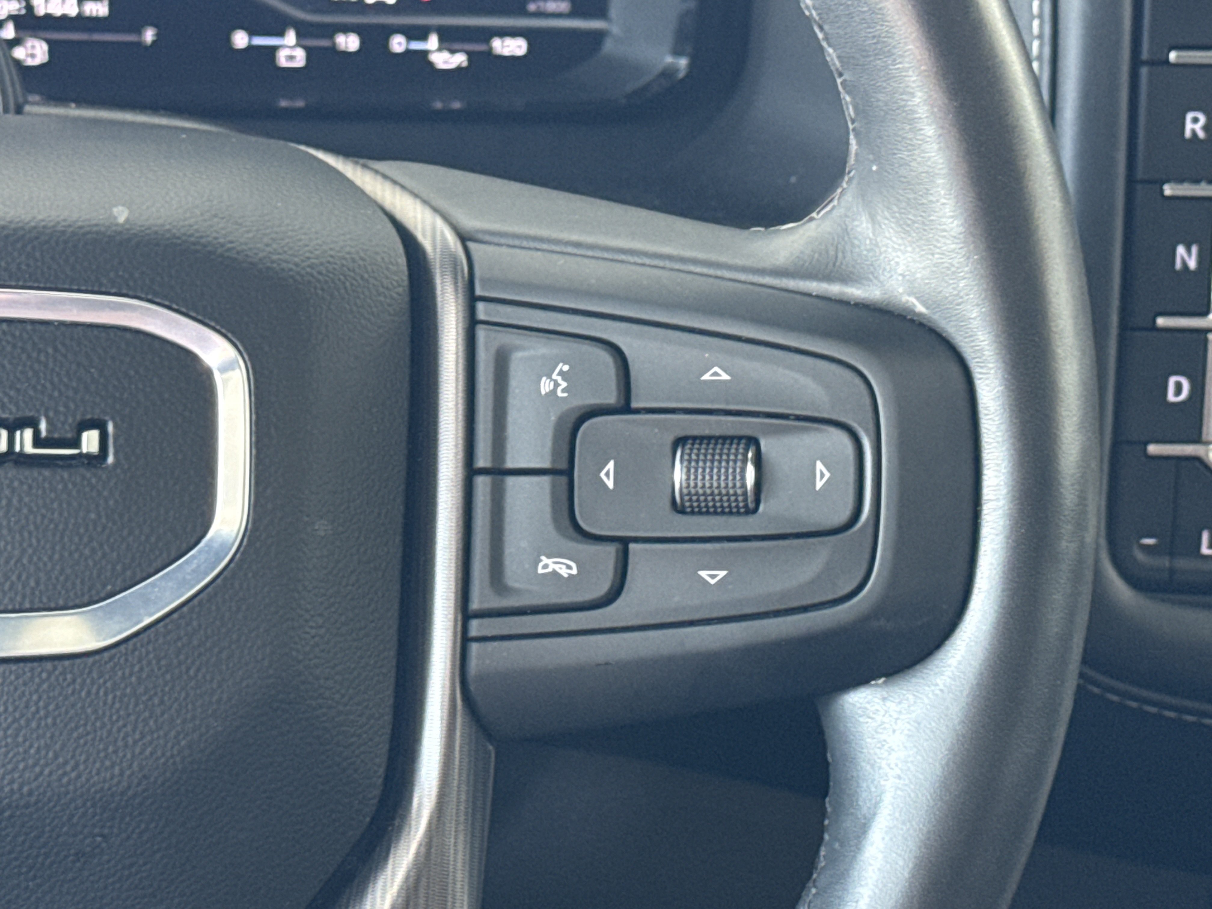 Used 2024 GMC Yukon Denali Ultimate AWD/4WD image 44