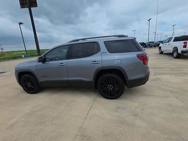 Used 2022 GMC Acadia SLE w/ Driver Convenience Package FWD image 7