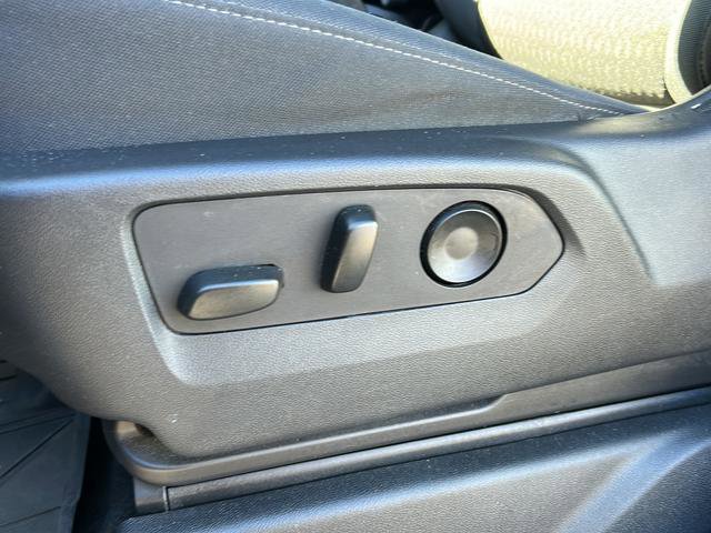 Used 2023 Chevrolet Silverado 1500 Custom image 20