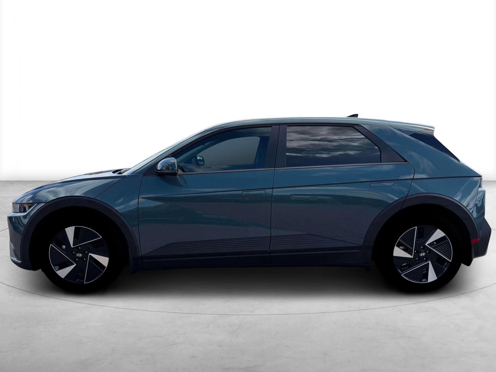 New 2026 Hyundai Ioniq 5 SEL RWD image 3