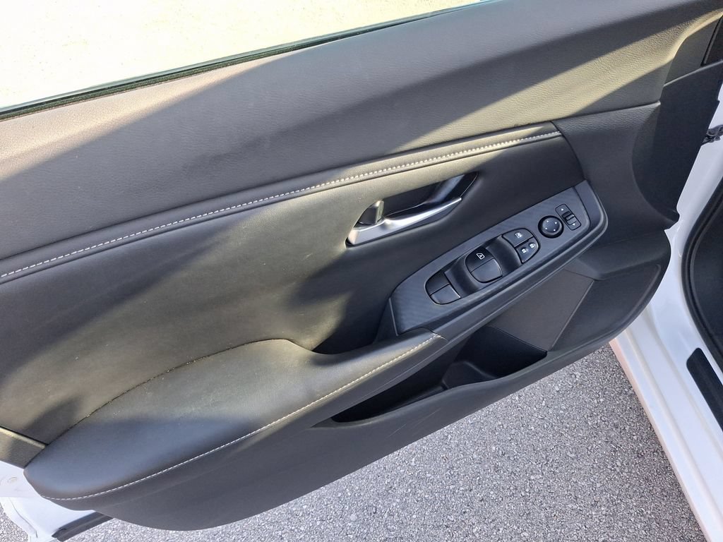 Certified 2021 Nissan Sentra SV FWD image 15