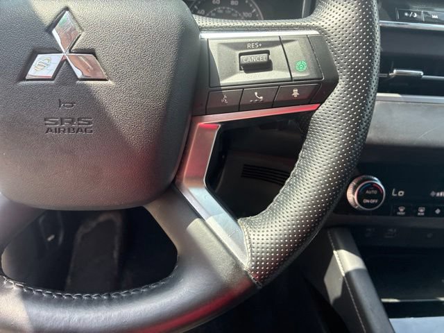 Used 2024 Mitsubishi Outlander SE FWD image 23