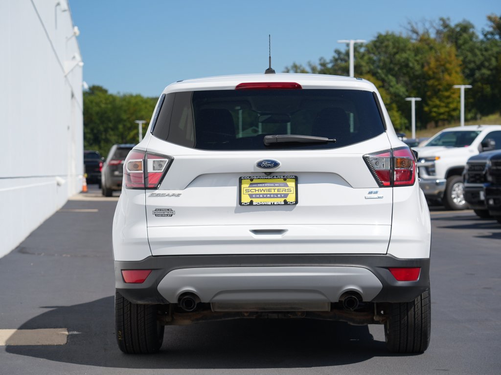 Used 2017 Ford Escape SE AWD/4WD image 5