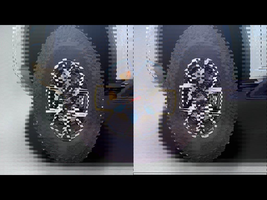 Used 2026 GMC Canyon AT4X image 26