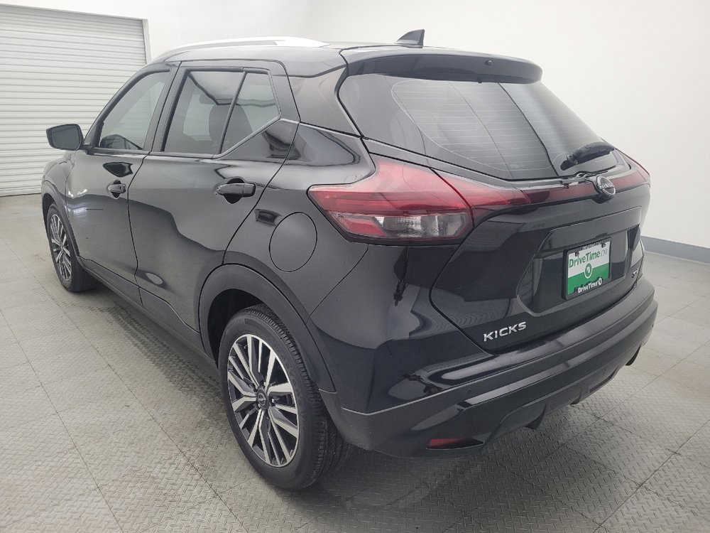 Used 2022 Nissan Kicks SV image 5