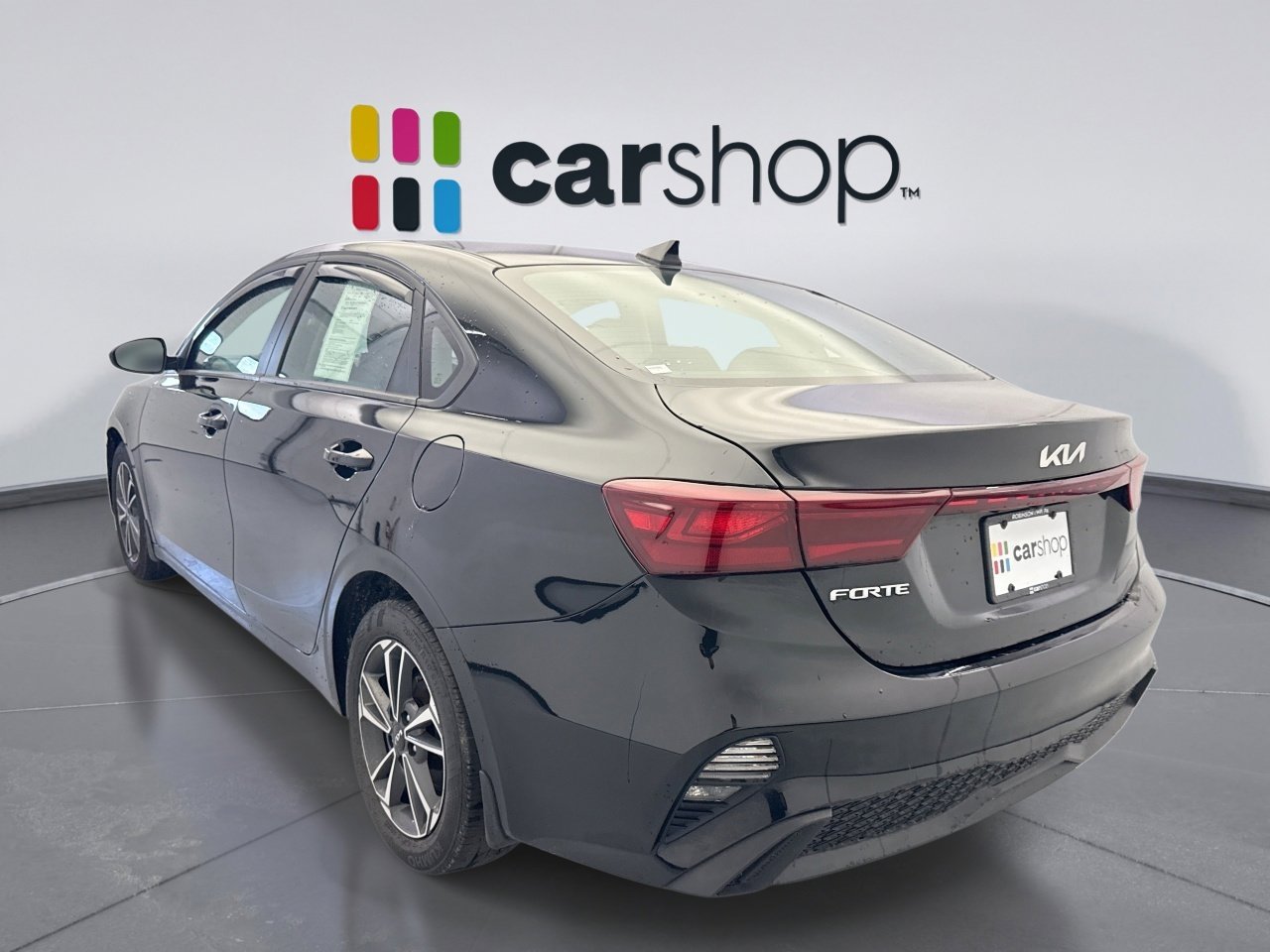 Used 2024 Kia Forte LXS FWD image 3