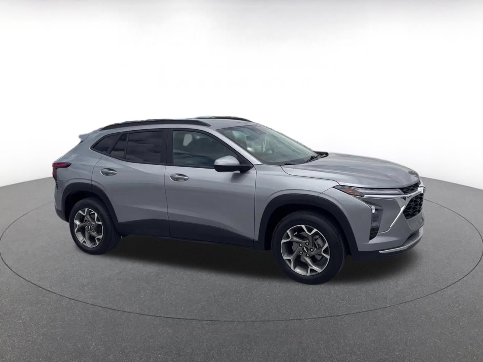 Used 2025 Chevrolet Trax LT FWD video 2