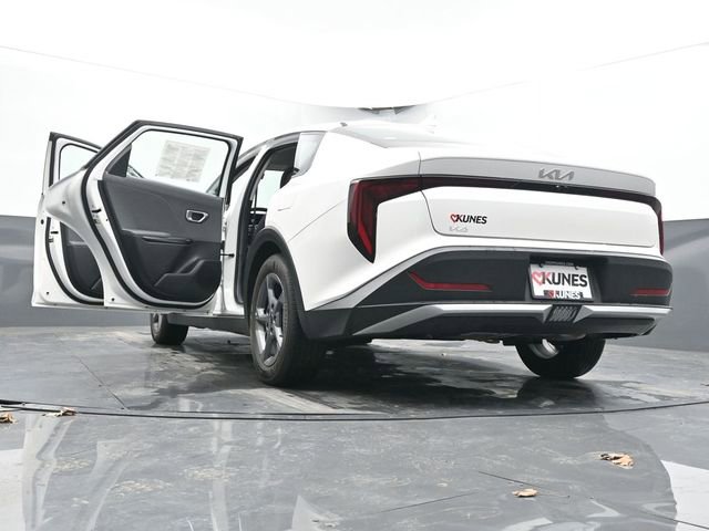 Used 2025 Kia K4 LXS image 70