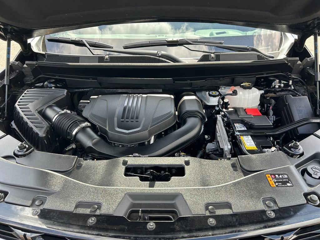 Used 2024 Chevrolet Traverse RS image 29