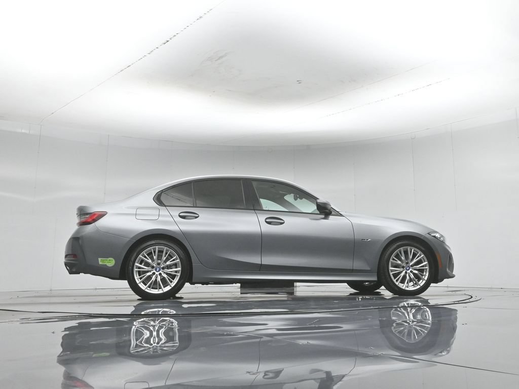 Used 2023 BMW 330e w/ Convenience Package RWD image 54