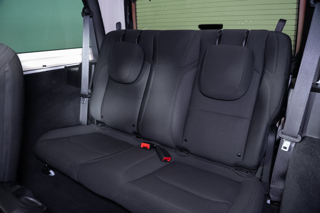 Used 2023 Jeep Wrangler Sport AWD/4WD image 22