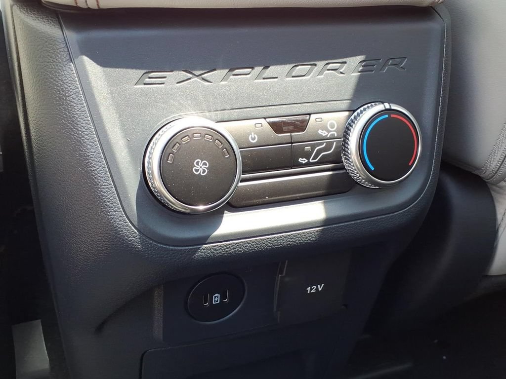 New 2026 Ford Explorer Active w/ Active Comfort Package AWD/4WD image 16