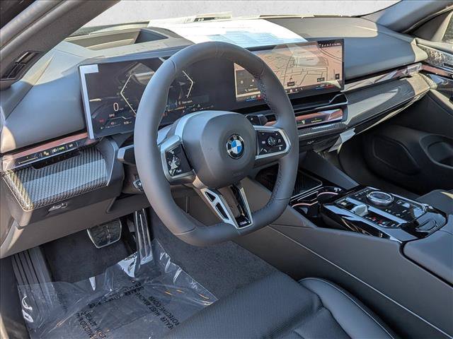 New 2027 BMW 540i xDrive w/ M Sport Package AWD/4WD image 3