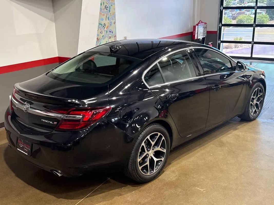 Used 2017 Buick Regal Sport Touring FWD image 60