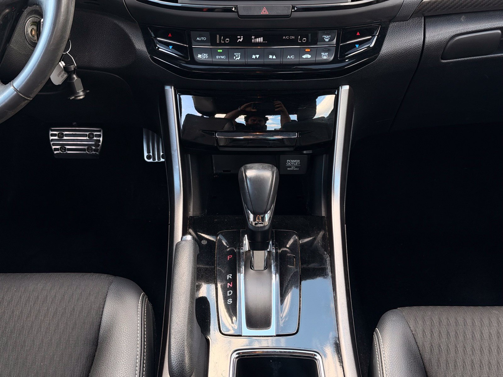 Used 2017 Honda Accord Sport image 18