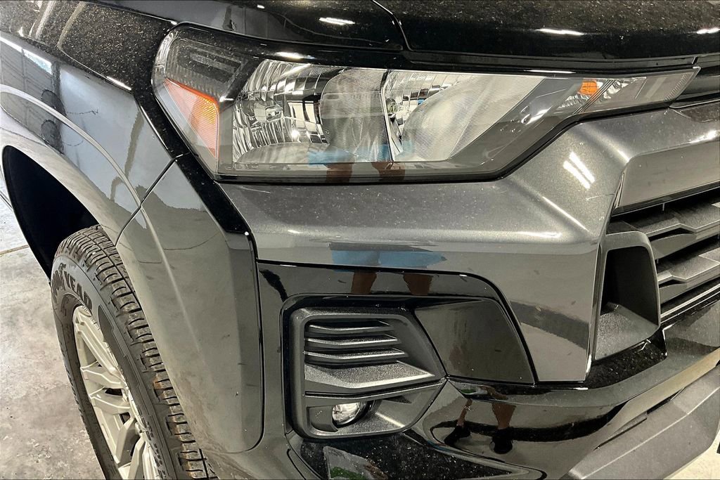 Used 2024 Chevrolet Colorado LT w/ LT Convenience Package II image 39