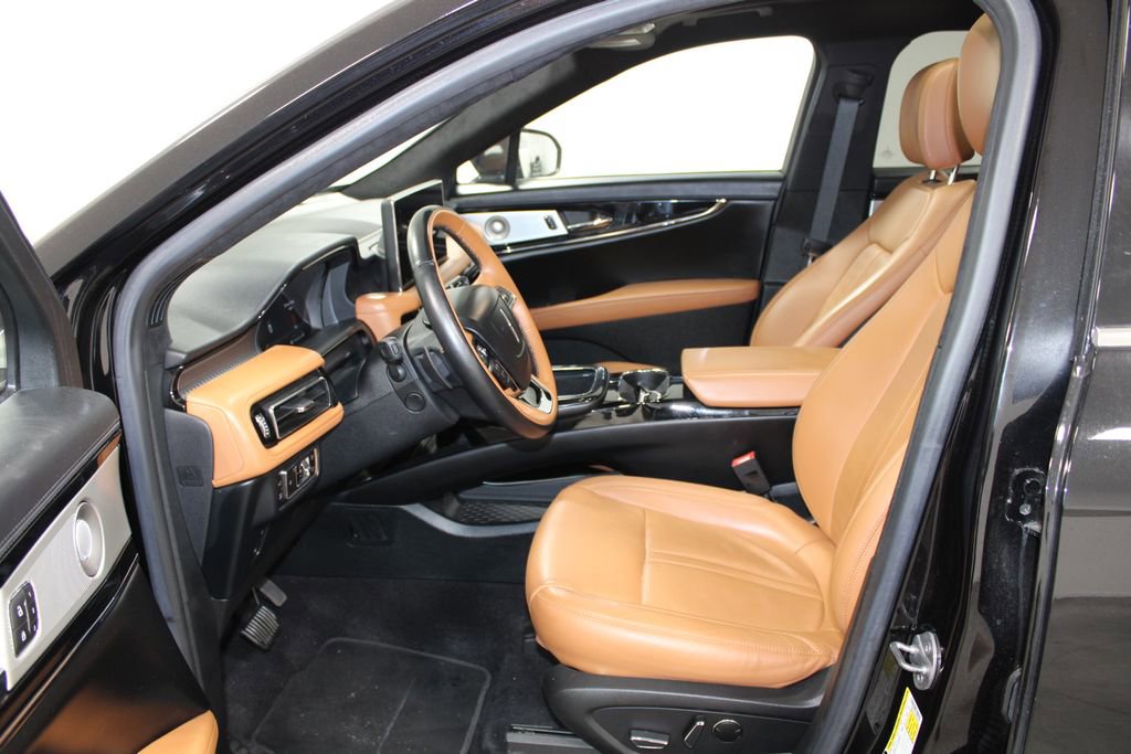 Used 2023 Lincoln Nautilus Black Label w/ Cargo Utility Package image 18