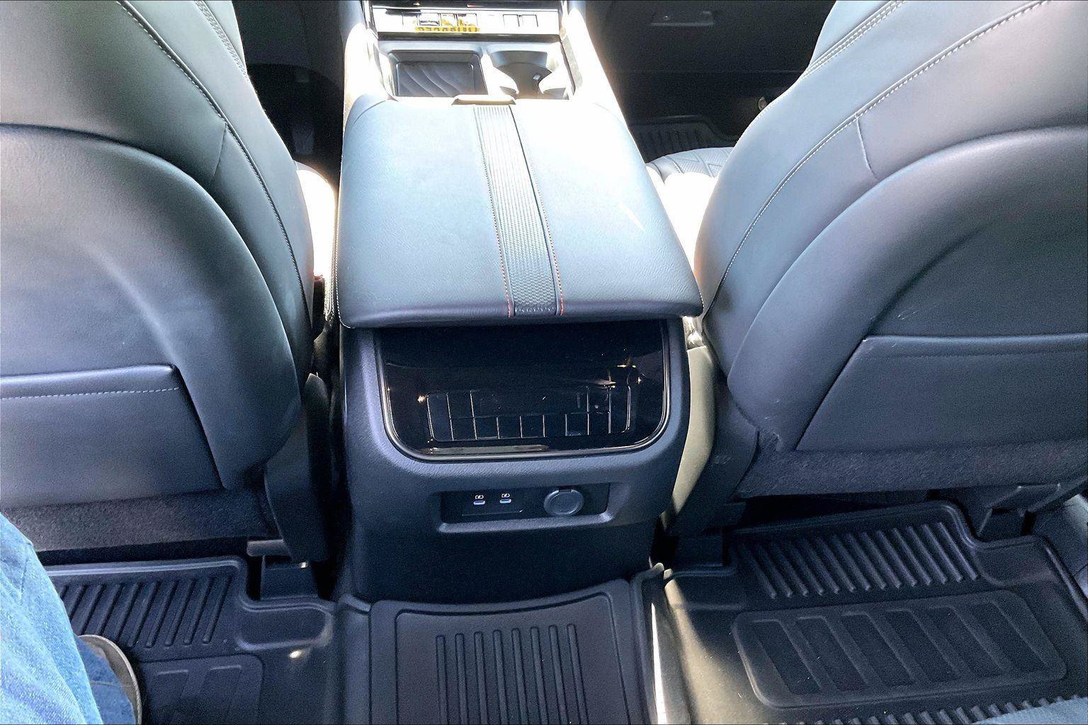 Certified 2025 Nissan Armada PRO-4X AWD/4WD image 33
