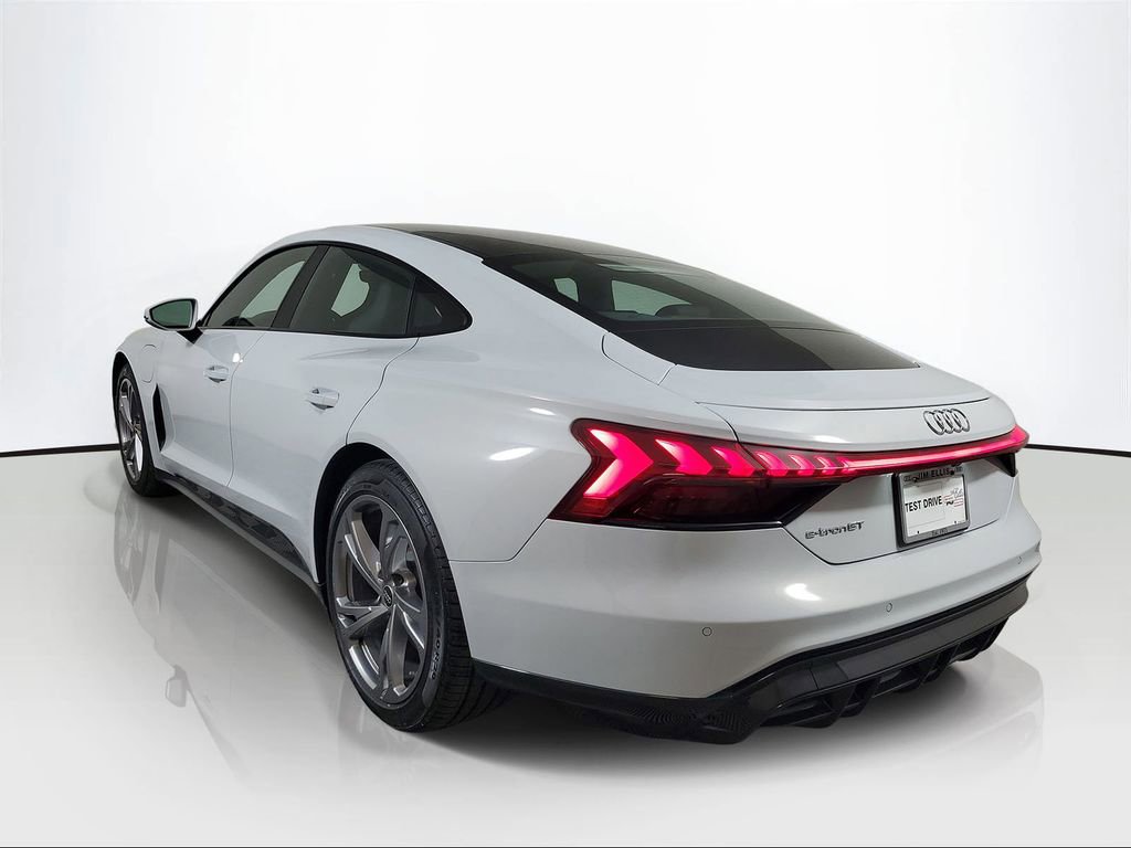 Used 2023 Audi e-tron GT Premium Plus image 4