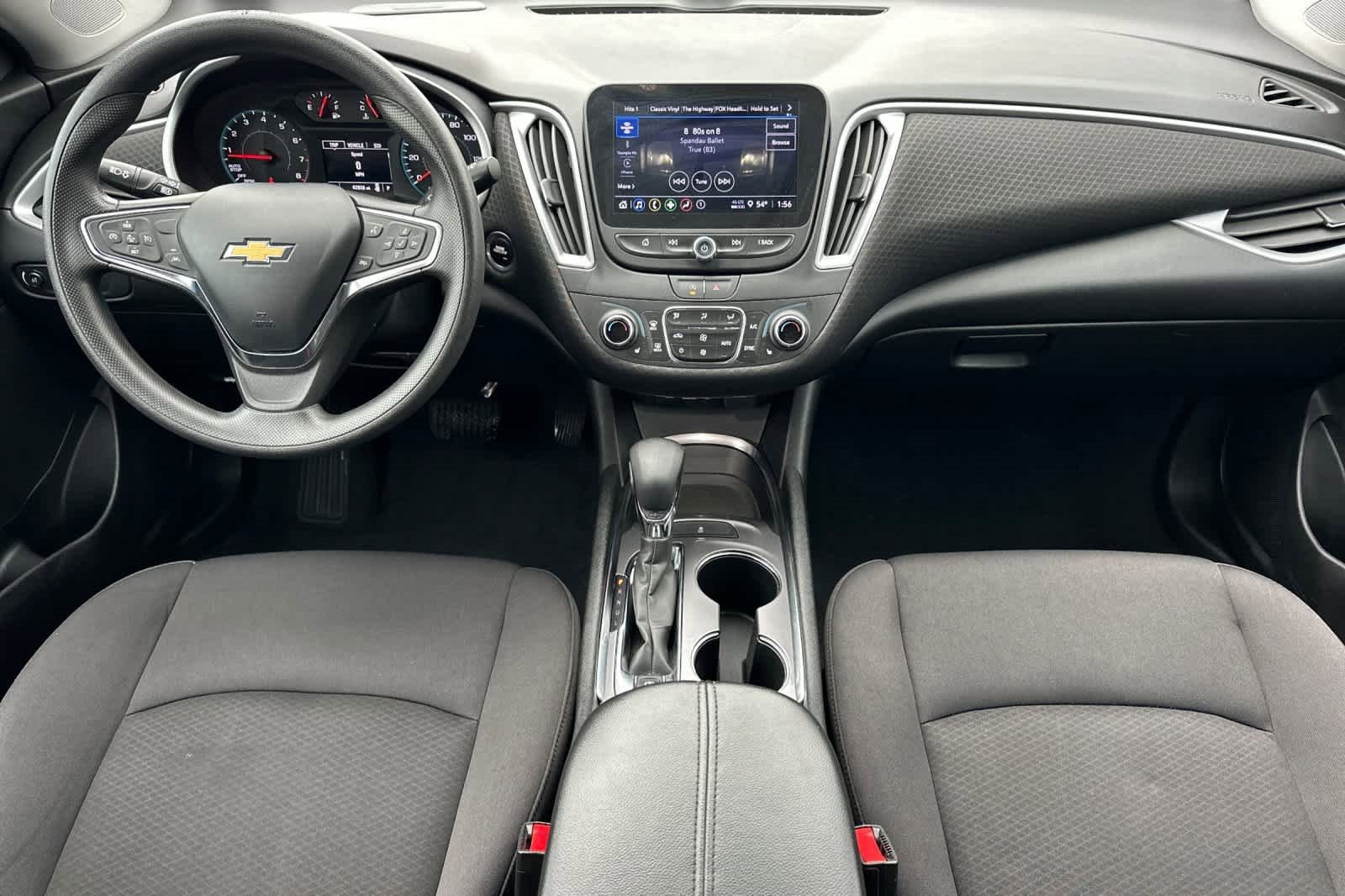 Used 2023 Chevrolet Malibu LT image 3