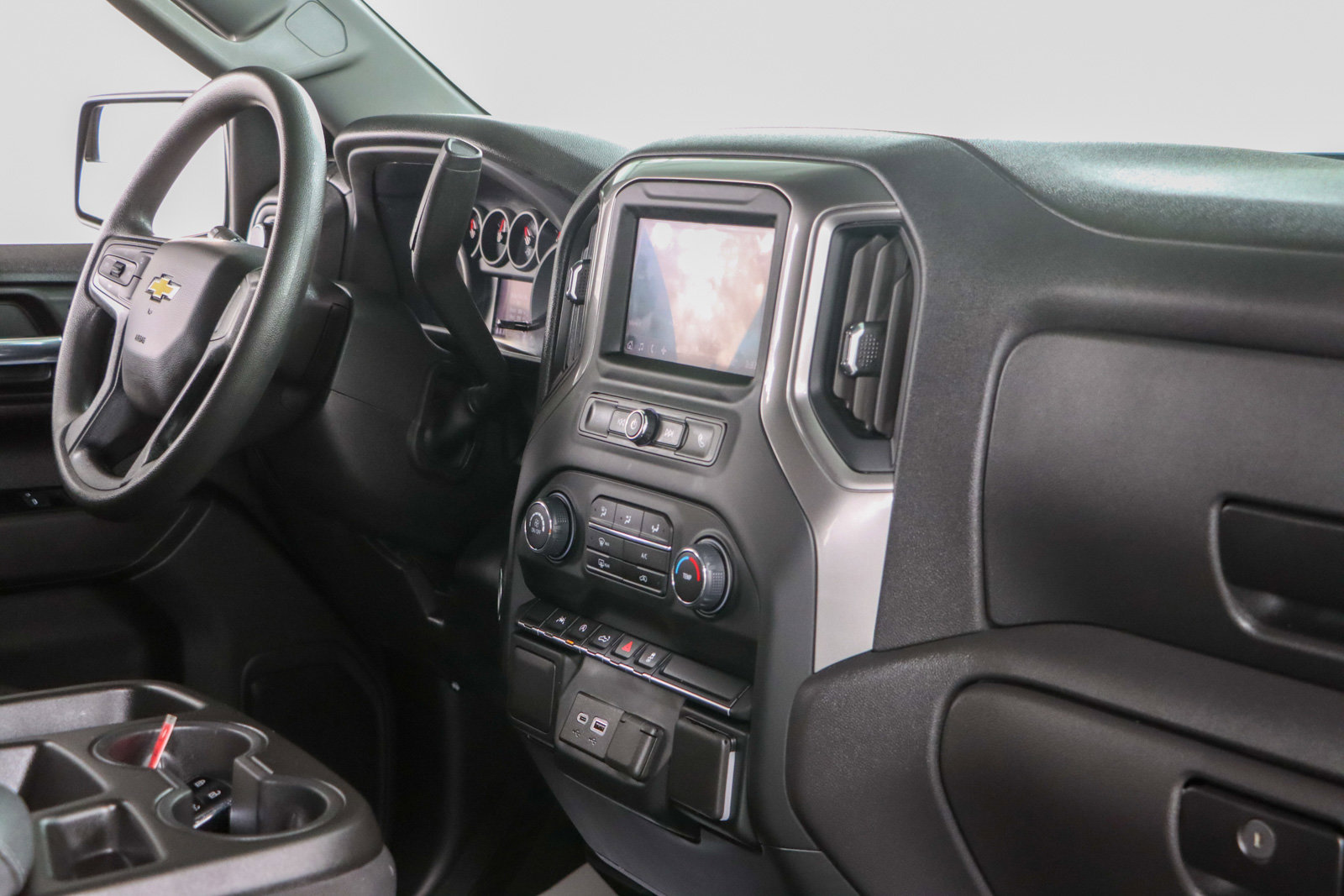 Used 2024 Chevrolet Silverado 1500 Custom AWD/4WD image 24