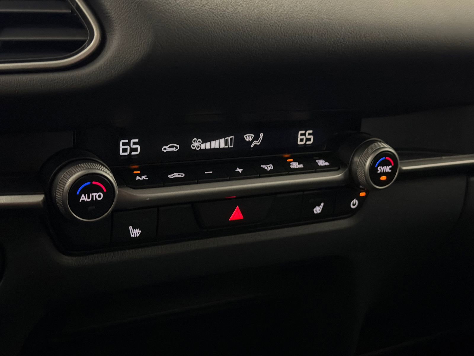 New 2026 MAZDA CX-30 AWD 2.5 S w/ Select Sport Pkg image 26