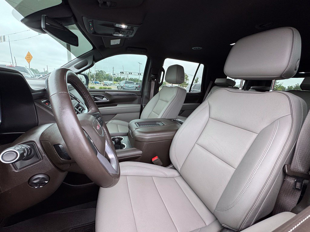 Used 2022 GMC Yukon SLT w/ SLT Luxury Package RWD image 16