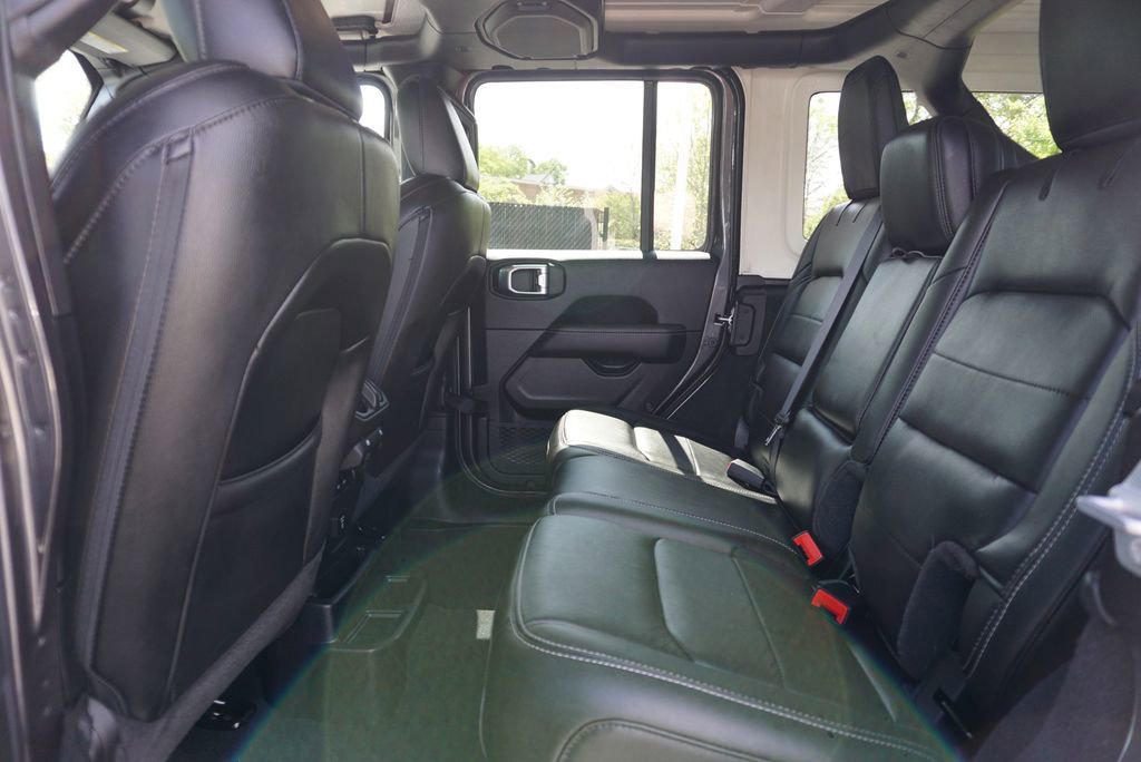 Used 2022 Jeep Wrangler Unlimited Sahara w/ LED Lighting Group image 19