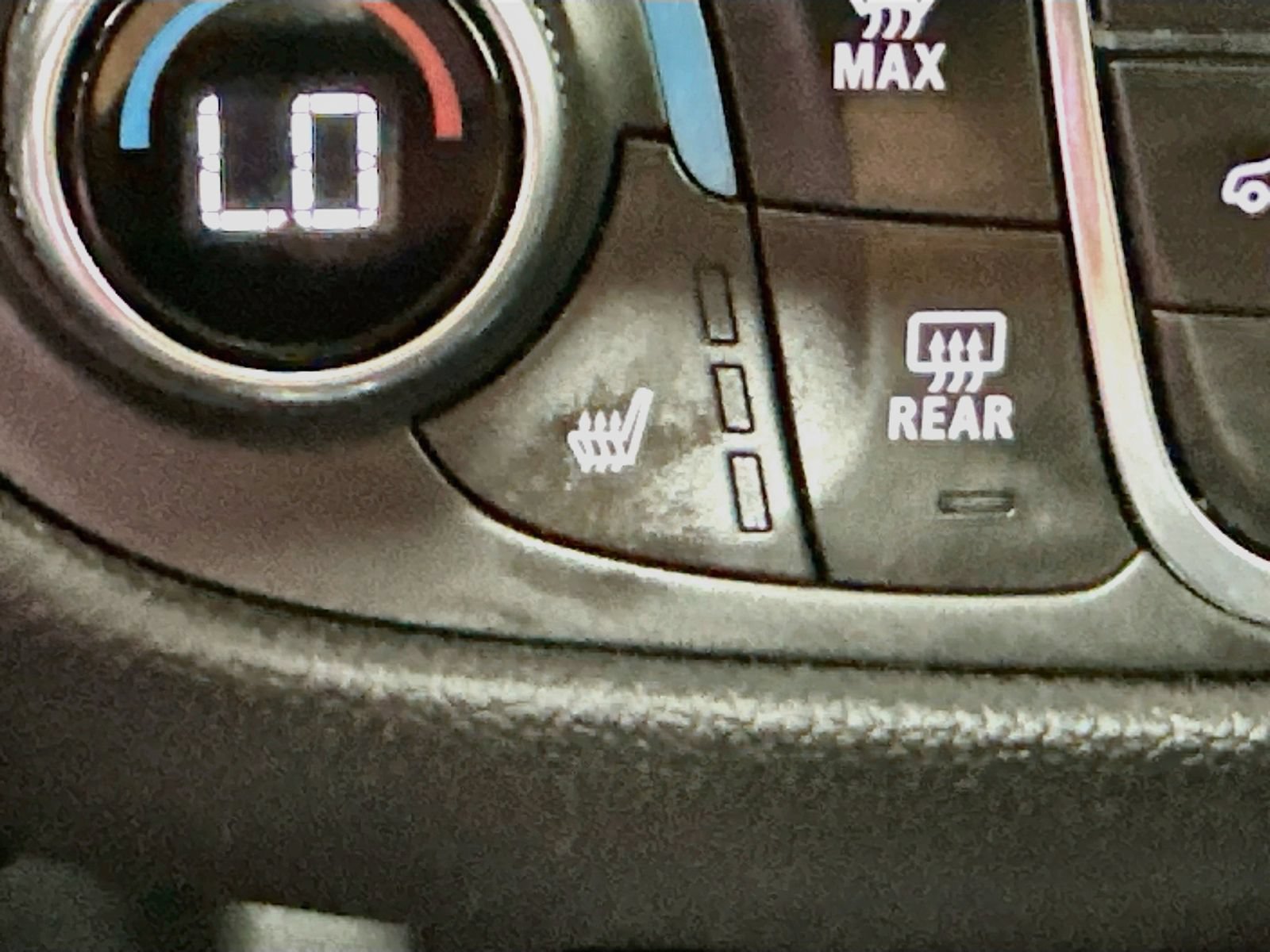 Used 2024 Chevrolet Equinox LT AWD/4WD image 21