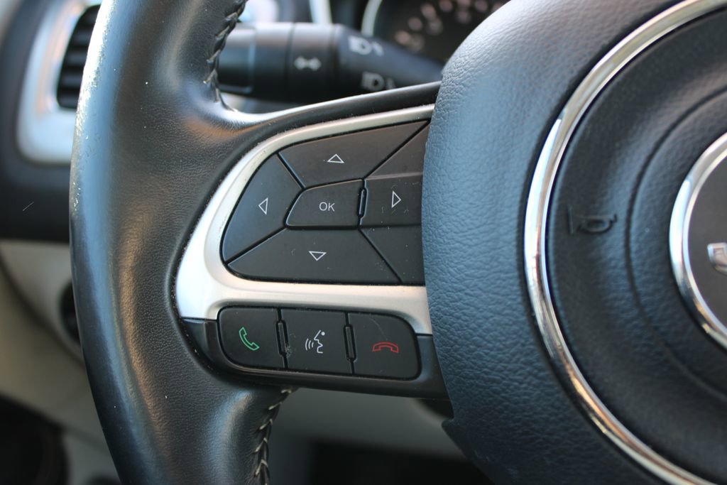 Used 2018 Jeep Compass Latitude w/ Popular Equipment Group image 32