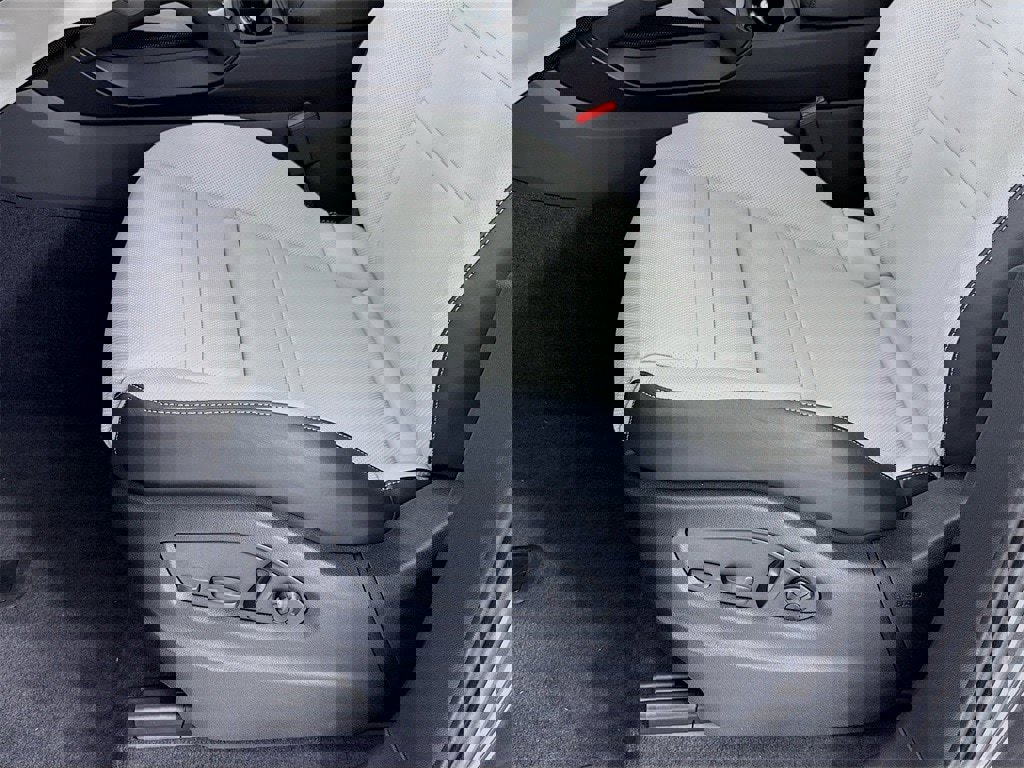 New 2026 Porsche Cayenne Coupe image 13