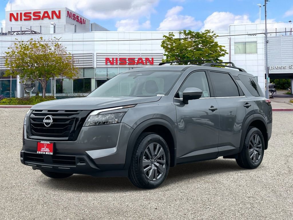 New 2025 Nissan Pathfinder SV w/ Black Appearance Package