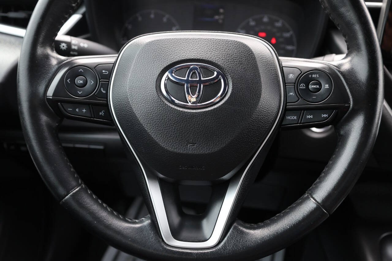 Used 2023 Toyota Corolla SE FWD image 18