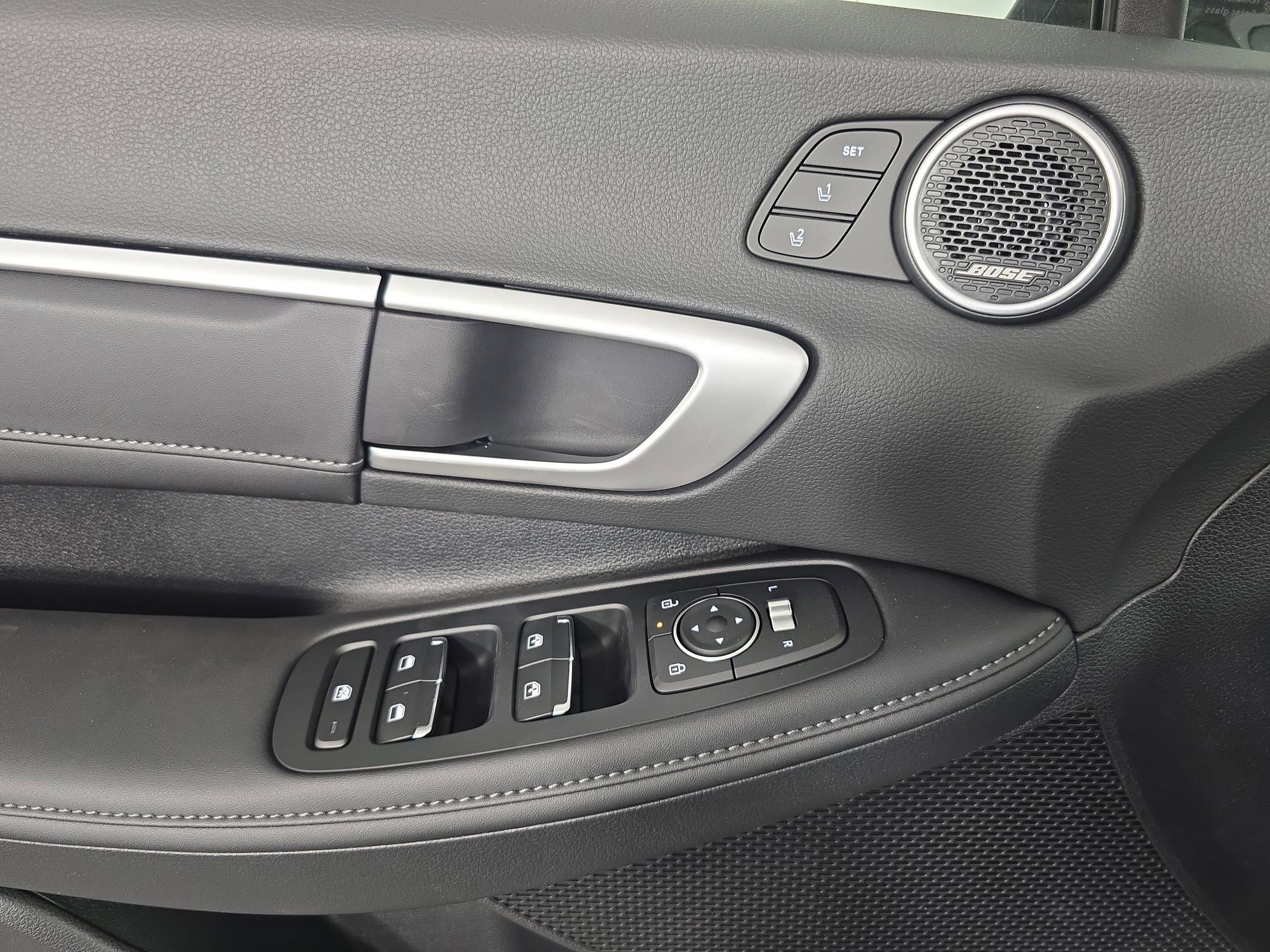 New 2025 Hyundai Sonata Limited image 19