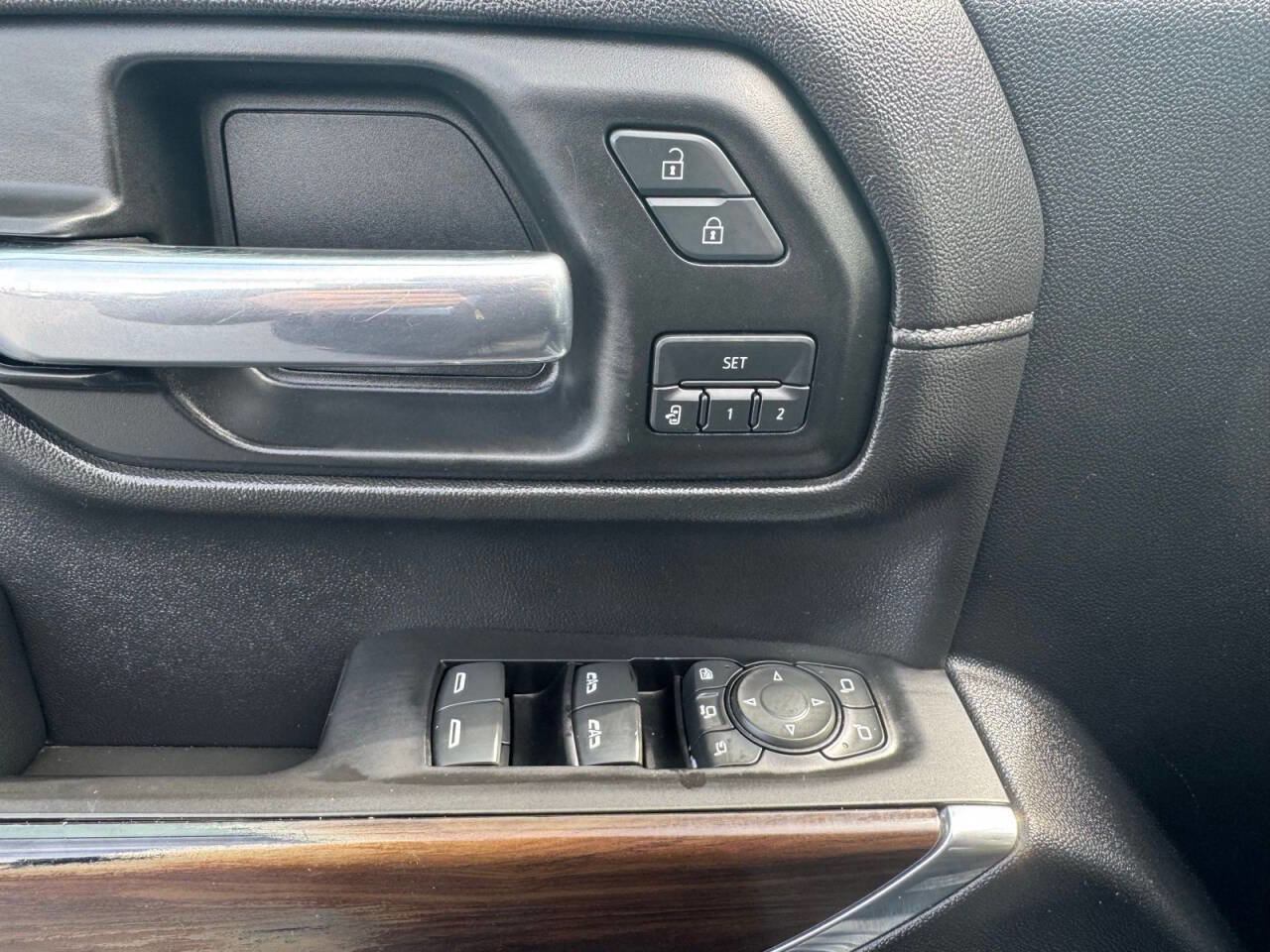 Used 2020 GMC Sierra 2500 SLT w/ SLT Convenience Package AWD/4WD image 15