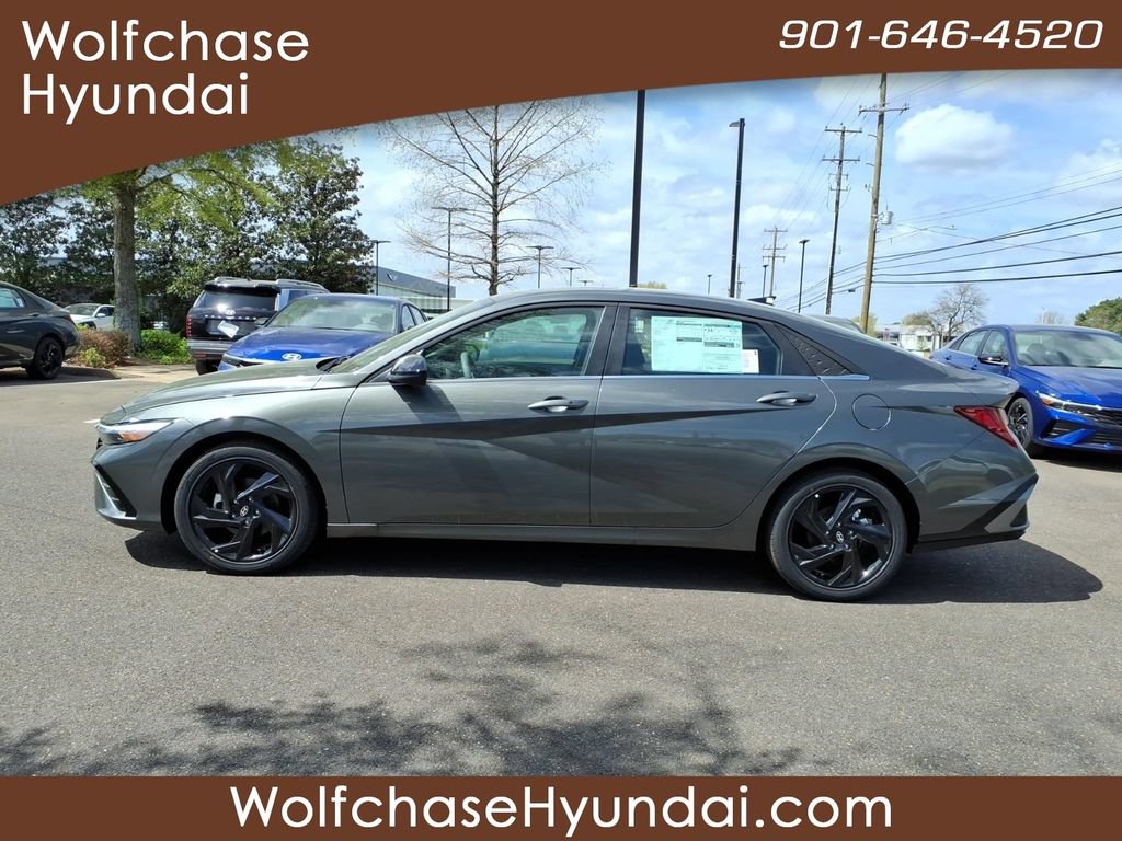 New 2026 Hyundai Elantra SEL Sport Premium FWD image 2