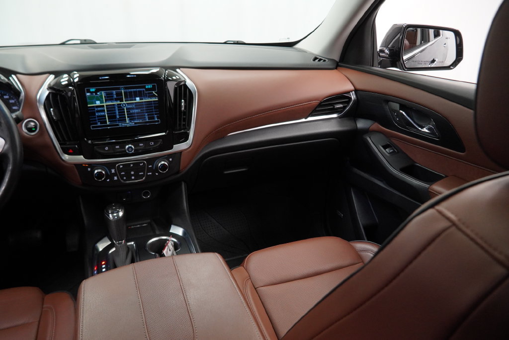 Used 2019 Chevrolet Traverse High Country w/ LPO, Floor Liner Package AWD/4WD image 26