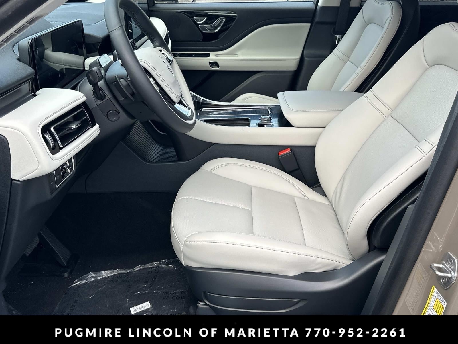New 2026 Lincoln Aviator 2WD image 9