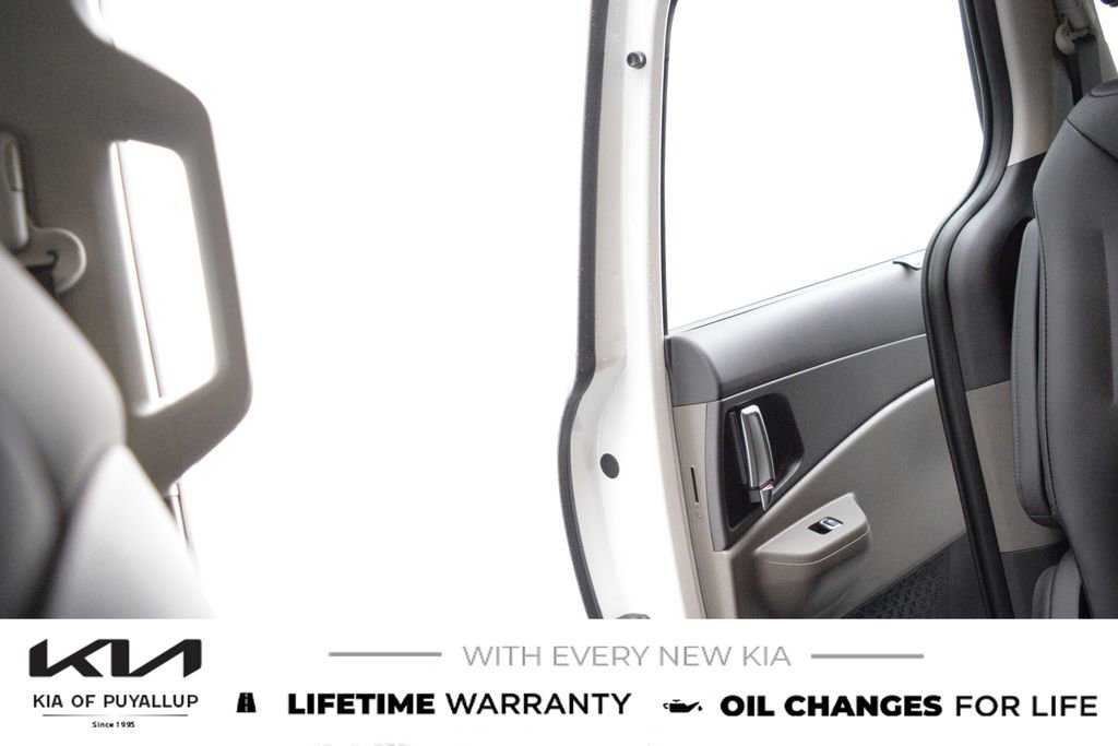 New 2026 Kia Carnival EX image 13