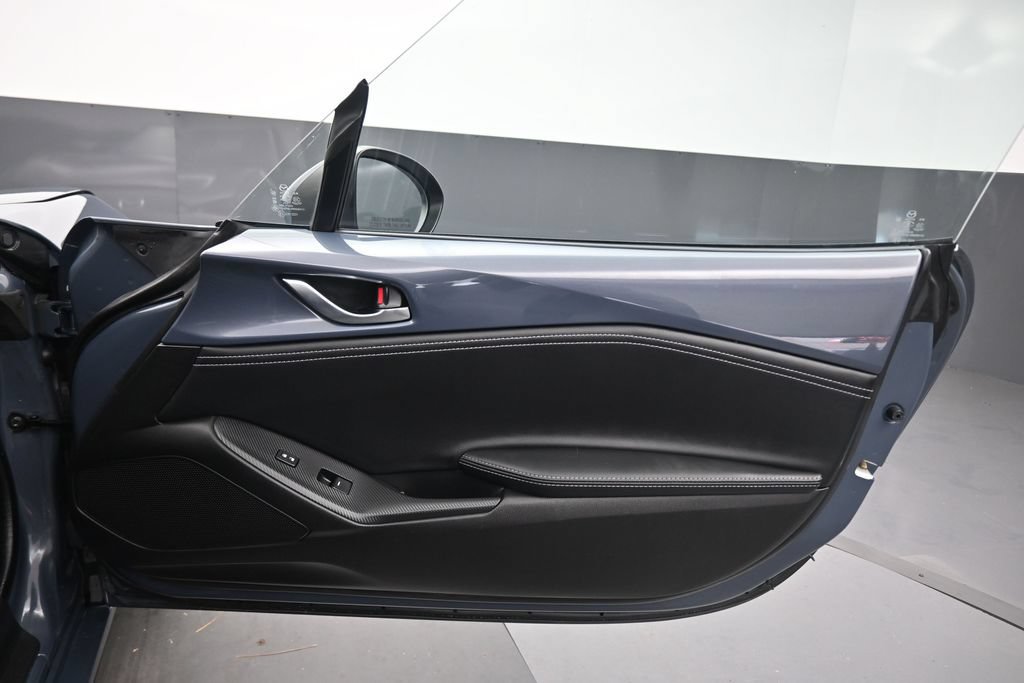 Used 2020 MAZDA MX-5 Miata RF Grand Touring RWD image 26