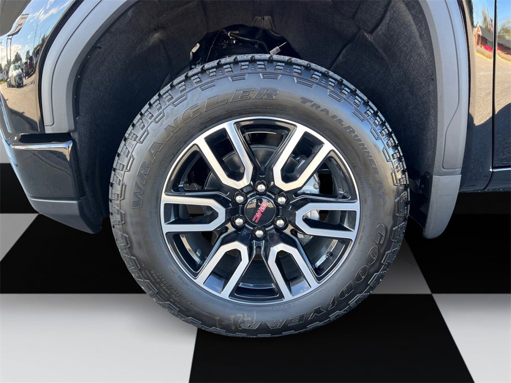 New 2026 GMC Sierra 1500 AT4 w/ Technology Package image 14