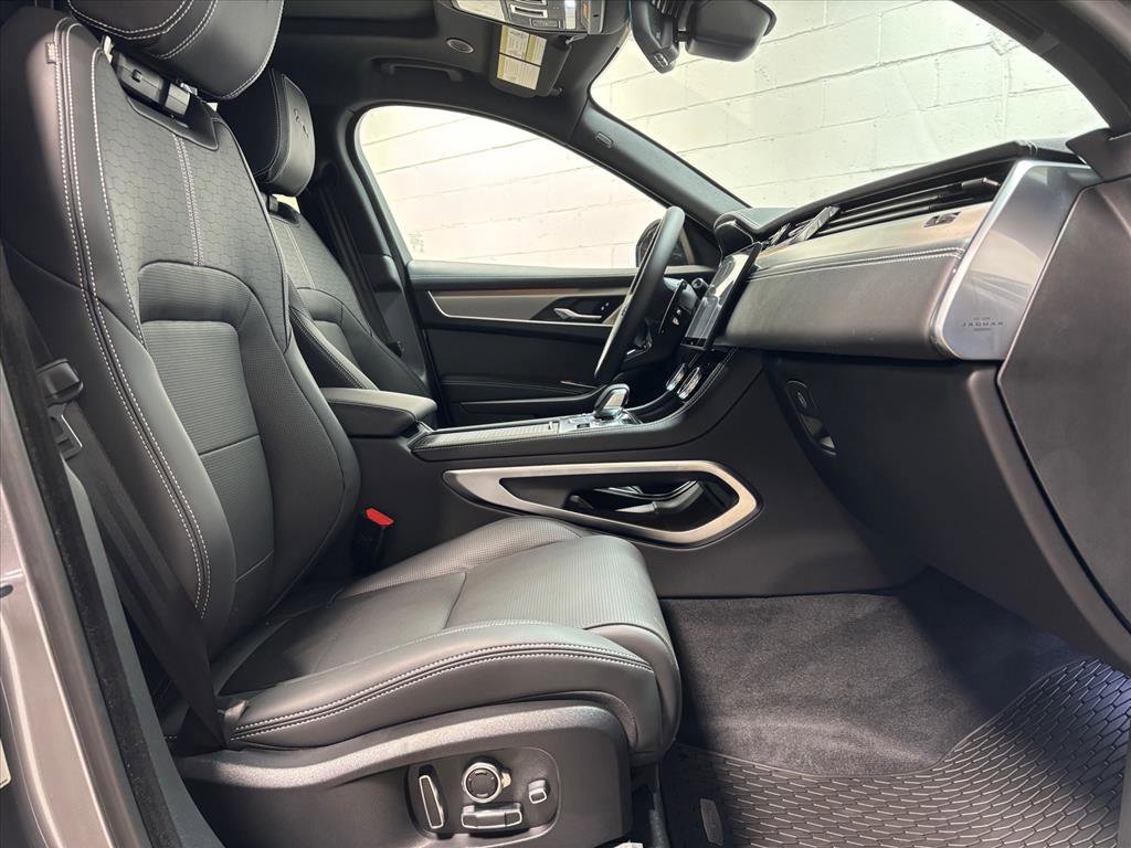 New 2026 Jaguar F-PACE R-Dynamic S image 33