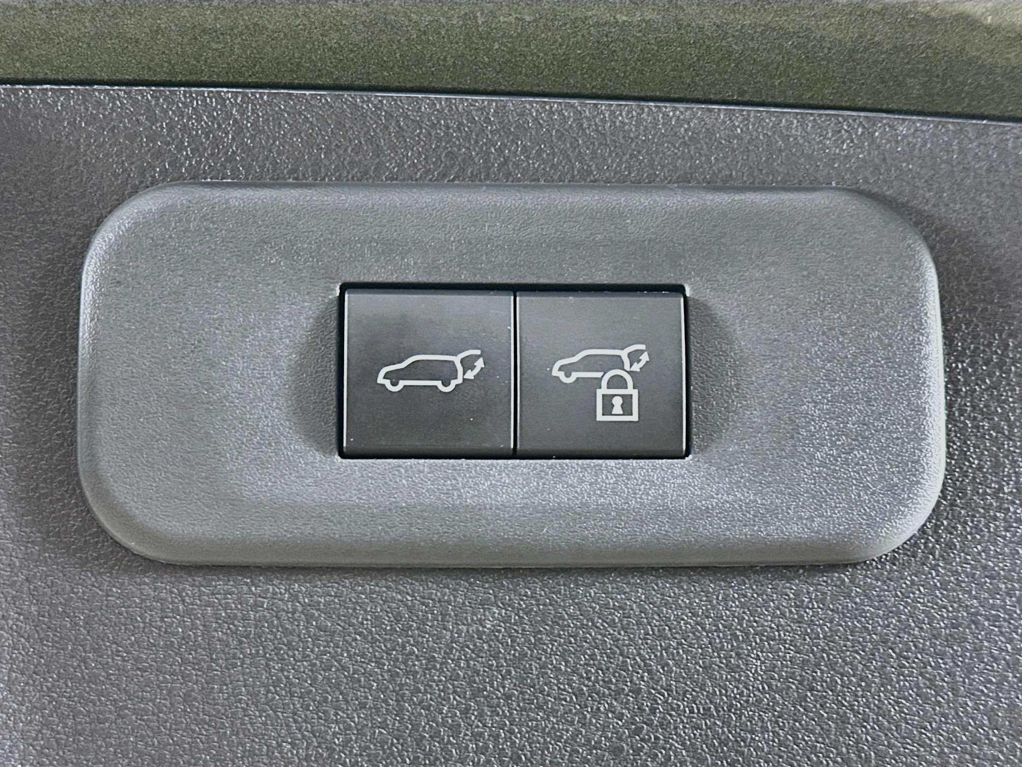 Used 2025 Lexus NX 250 FWD w/ Premium Package image 30