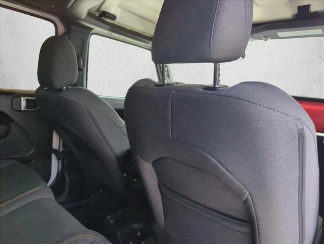 Used 2025 Jeep Gladiator Sport image 22