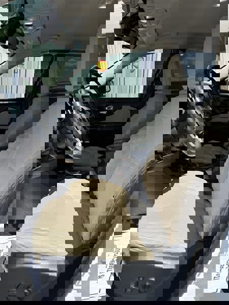 Used 2015 Jeep Cherokee Latitude w/ Comfort/Convenience Group image 11