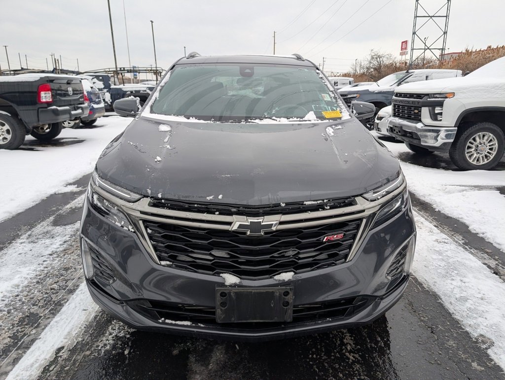 Used 2023 Chevrolet Equinox RS image 2