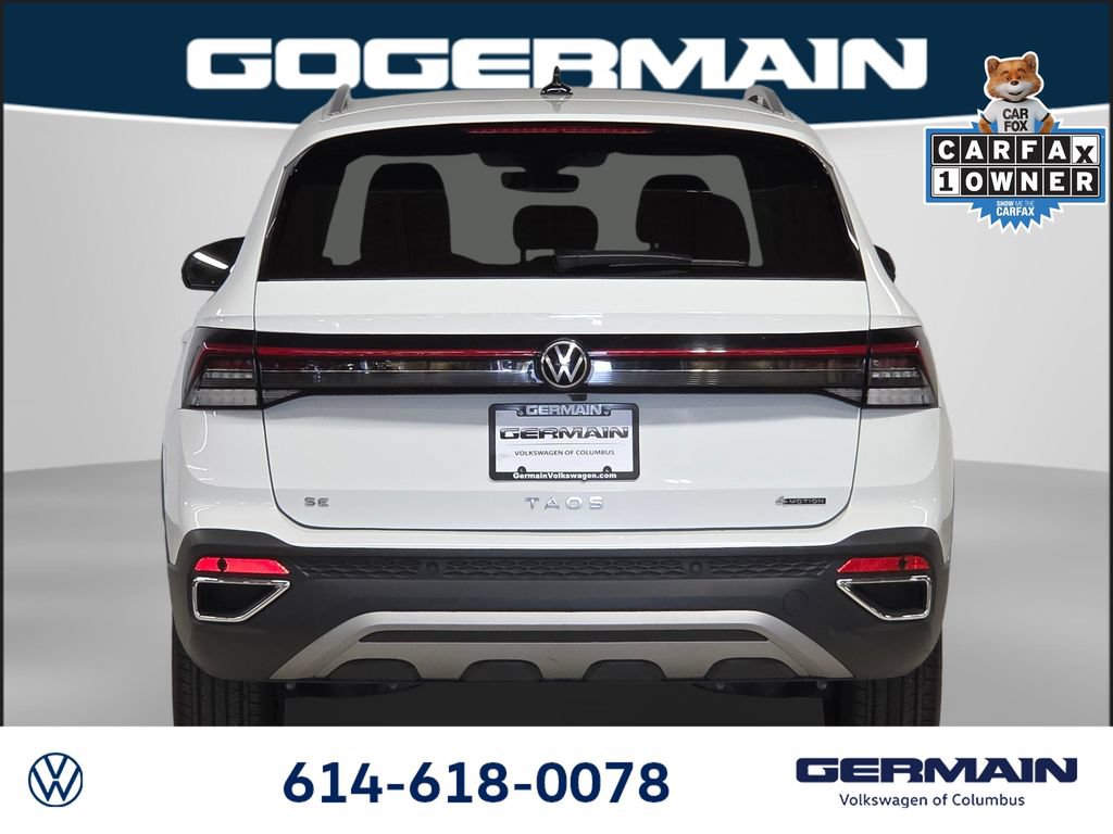 Used 2025 Volkswagen Taos SE AWD/4WD image 9